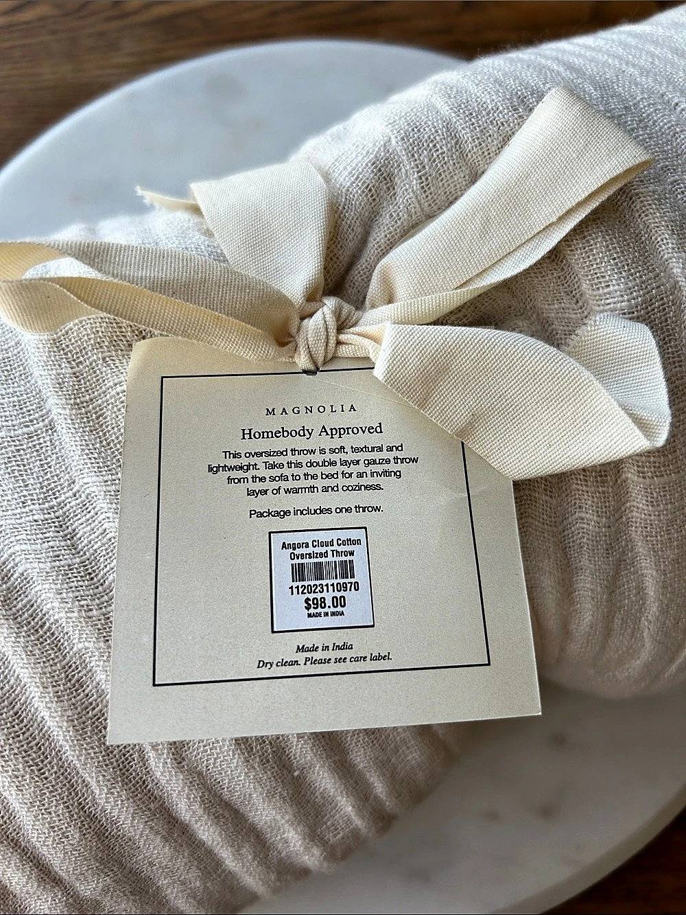 Magnolia Angora Cloud Cotton Oversized Throw Cream 60" x 80" - Picture 3 of 6